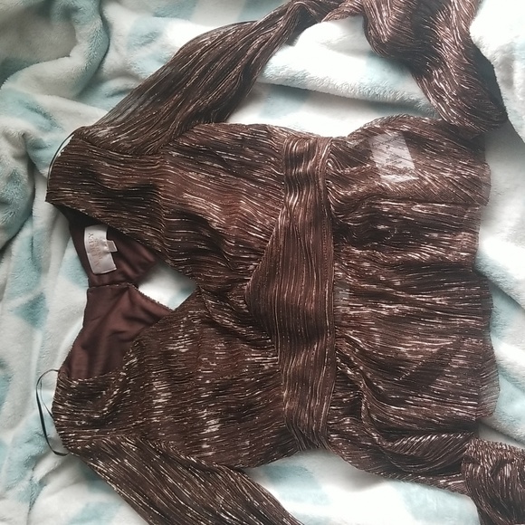 Shimmer Open Back Blouse - Picture 5 of 9